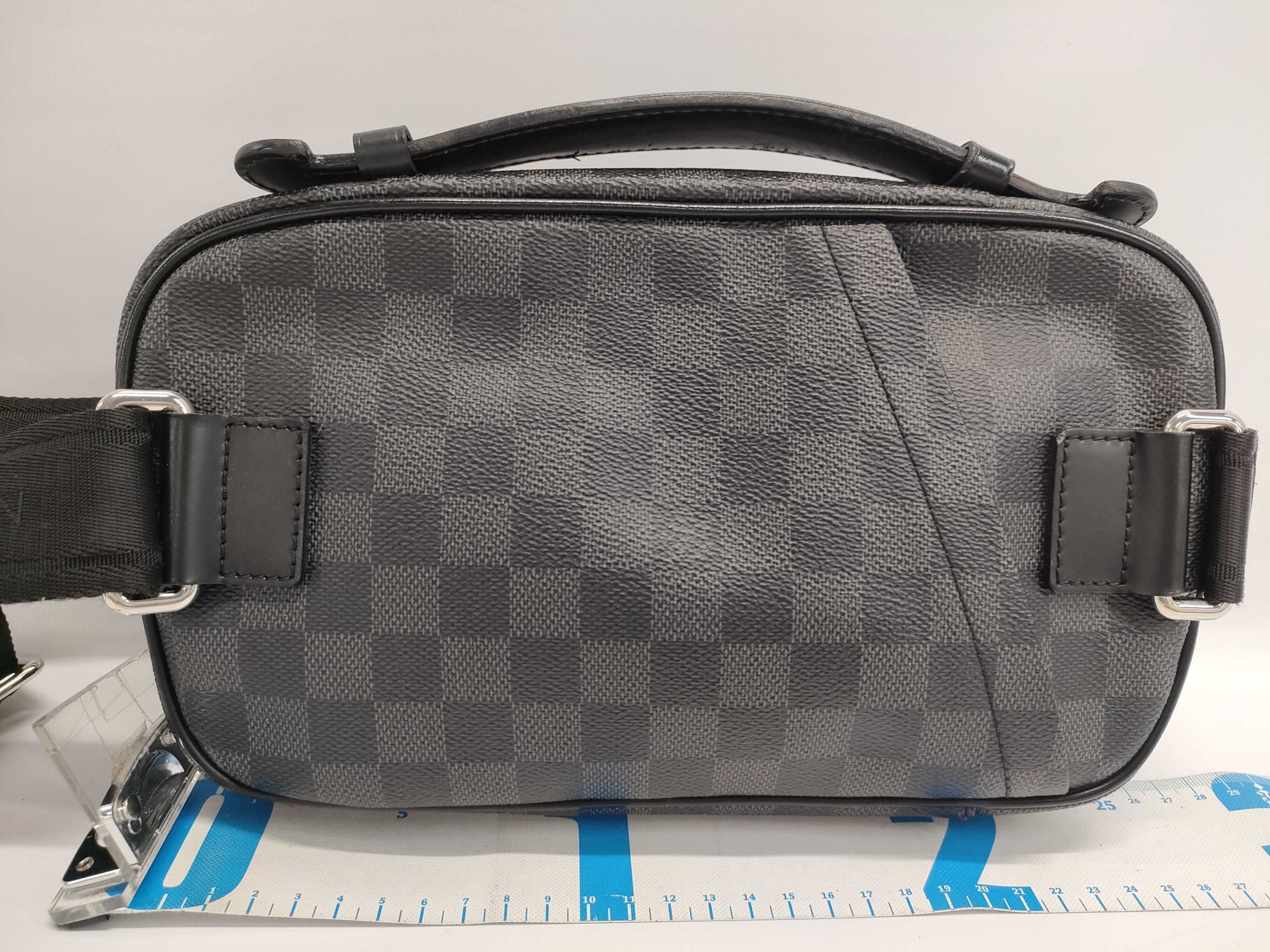 LOUIS VUITTON Umbrella Damier Graphite Shoulder Bag