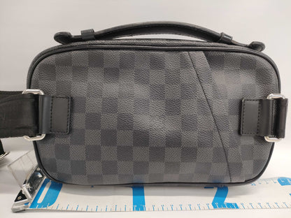 LOUIS VUITTON Umbrella Damier Graphite Shoulder Bag