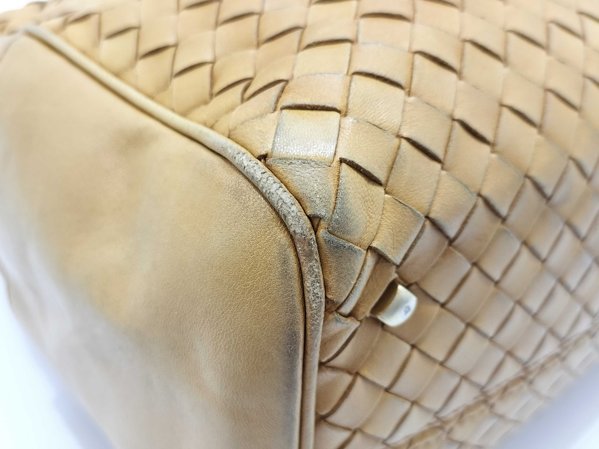 BOTTEGA VENETA Intrecciato Bottega Veneta Handbag Intrecciato Leather Handbag