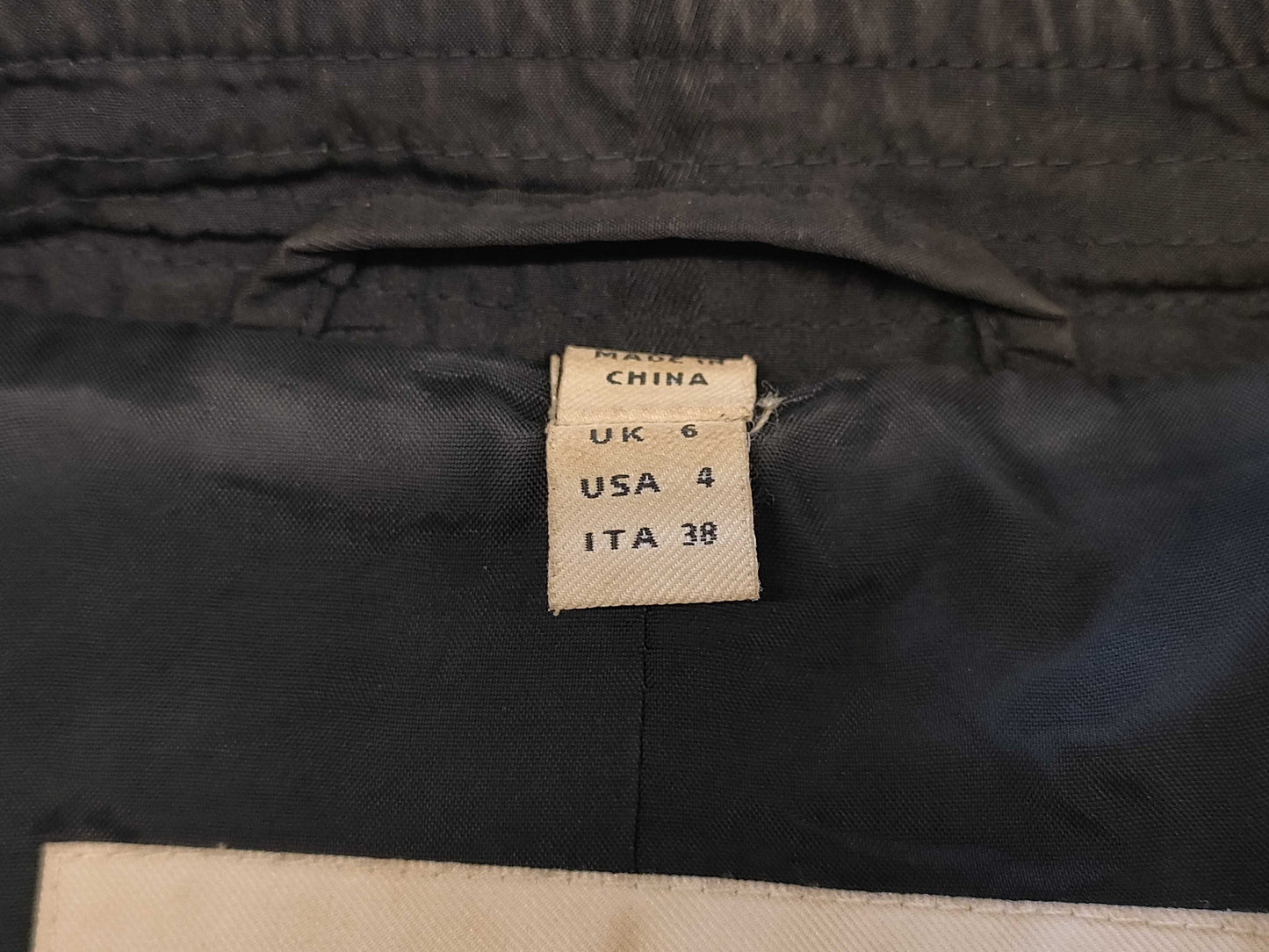 BURBERRY London Trench Coat Black Size 38