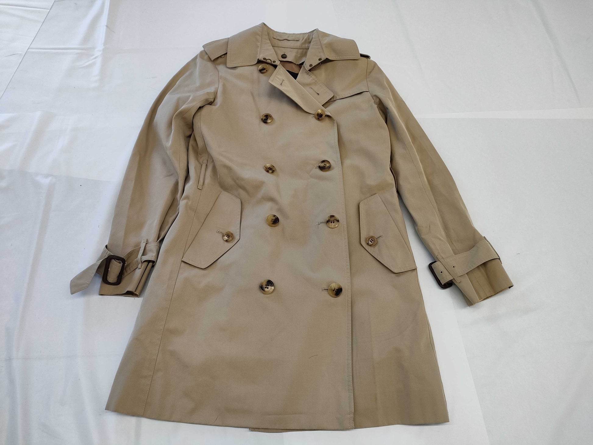 BURBERRY London Trench Coat, Honey Beige, Size 38