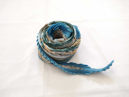 HERMES Pleated Scarf CHASSE au BOIS Silk Scarf Blue x Multicolor with Tag Other Accessories