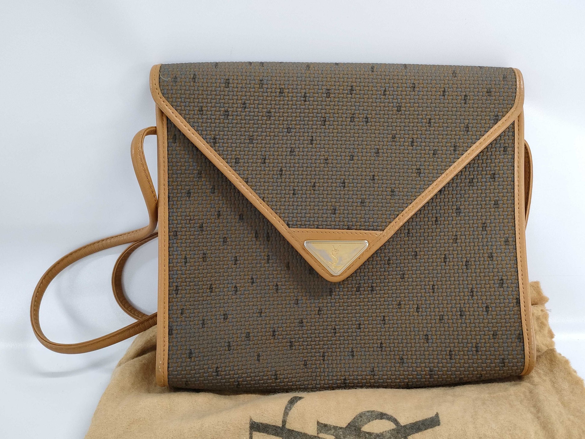 Yves Saint Laurent shoulder bag