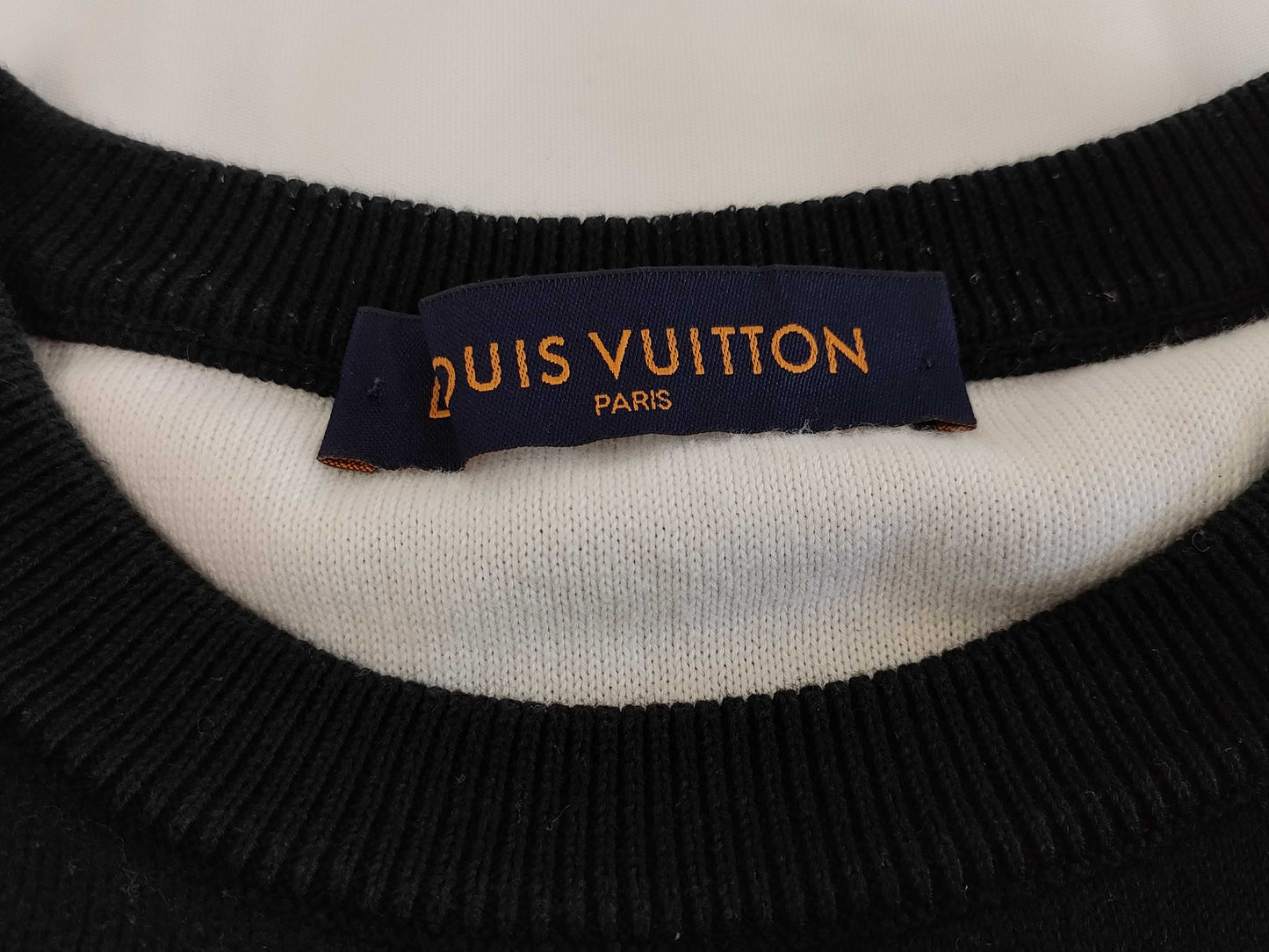 LOUIS VUITTON Gradient Monogram Long Sleeve Knit Sweater Size L Tops