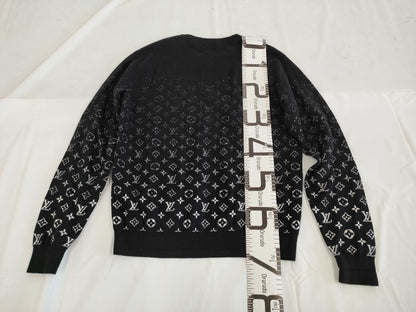 LOUIS VUITTON Gradient Monogram Long Sleeve Knit Sweater Size L Tops