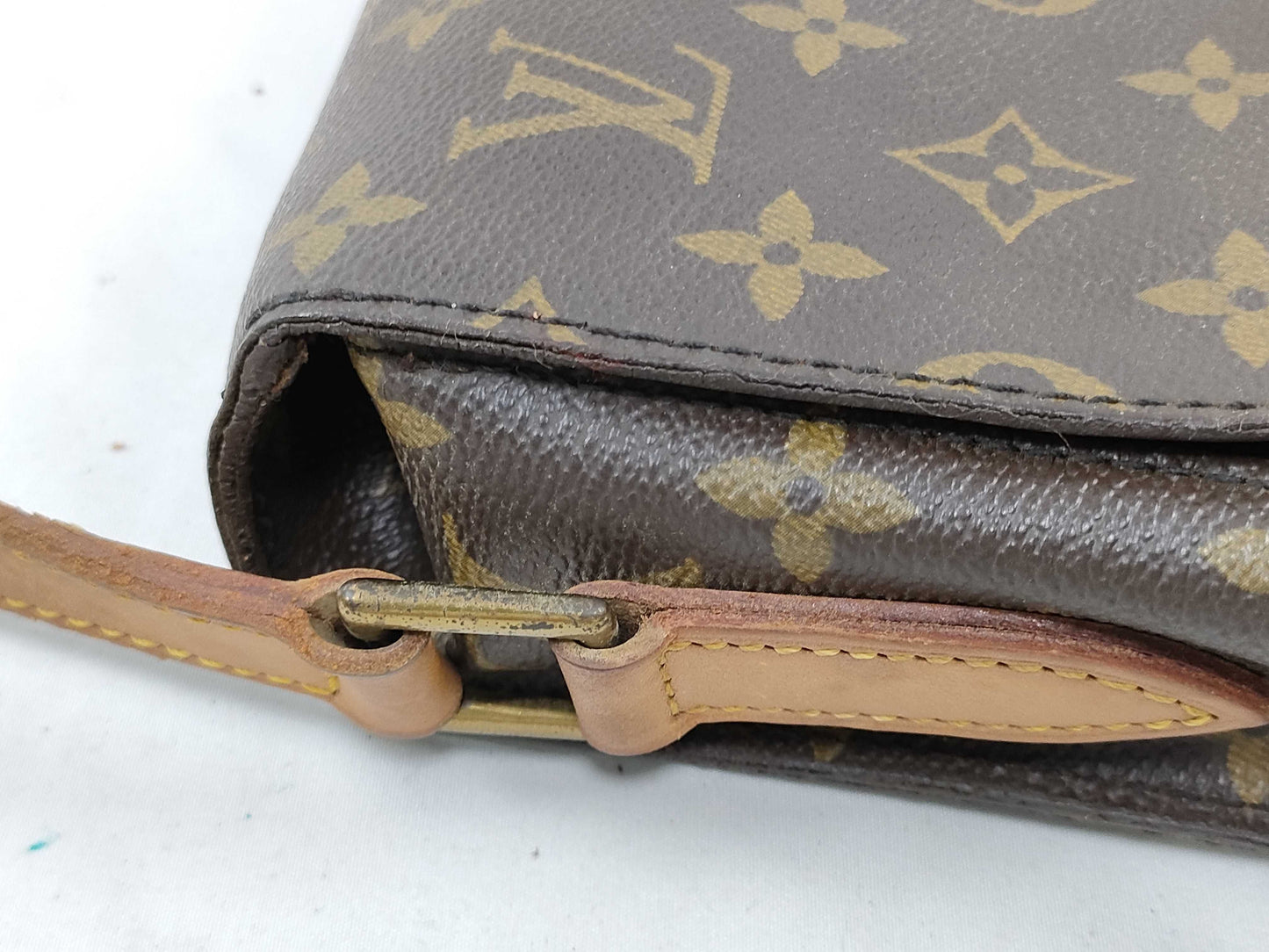 LOUIS VUITTON Monogram LOUIS VUITTON Saint-Cloud Shoulder Bag M51242