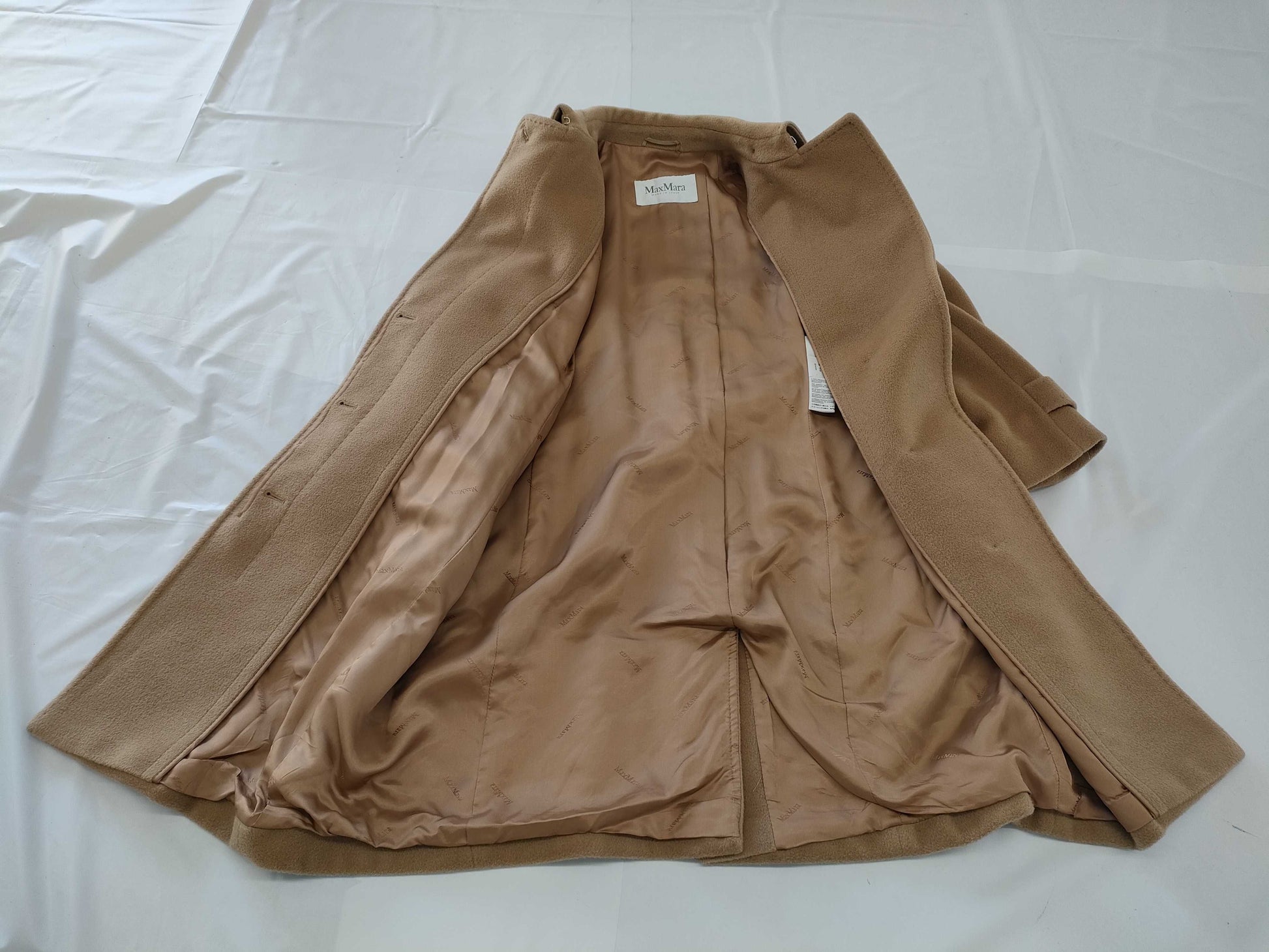 MaxMara MAXMARA MaxMara Coat with Belt, Cashmere, Size 38