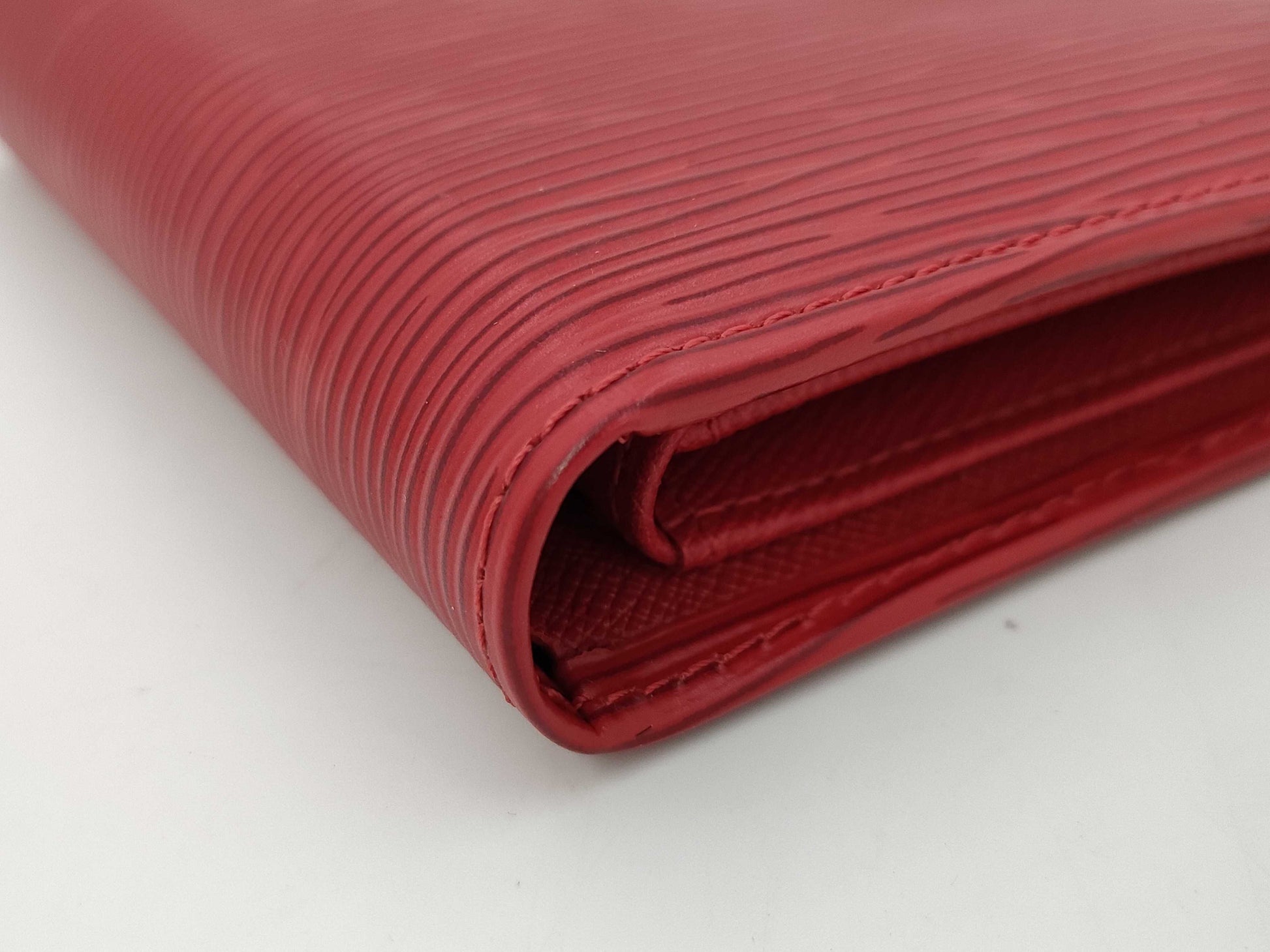 LOUIS VUITTON Epi Compact Wallet with Box