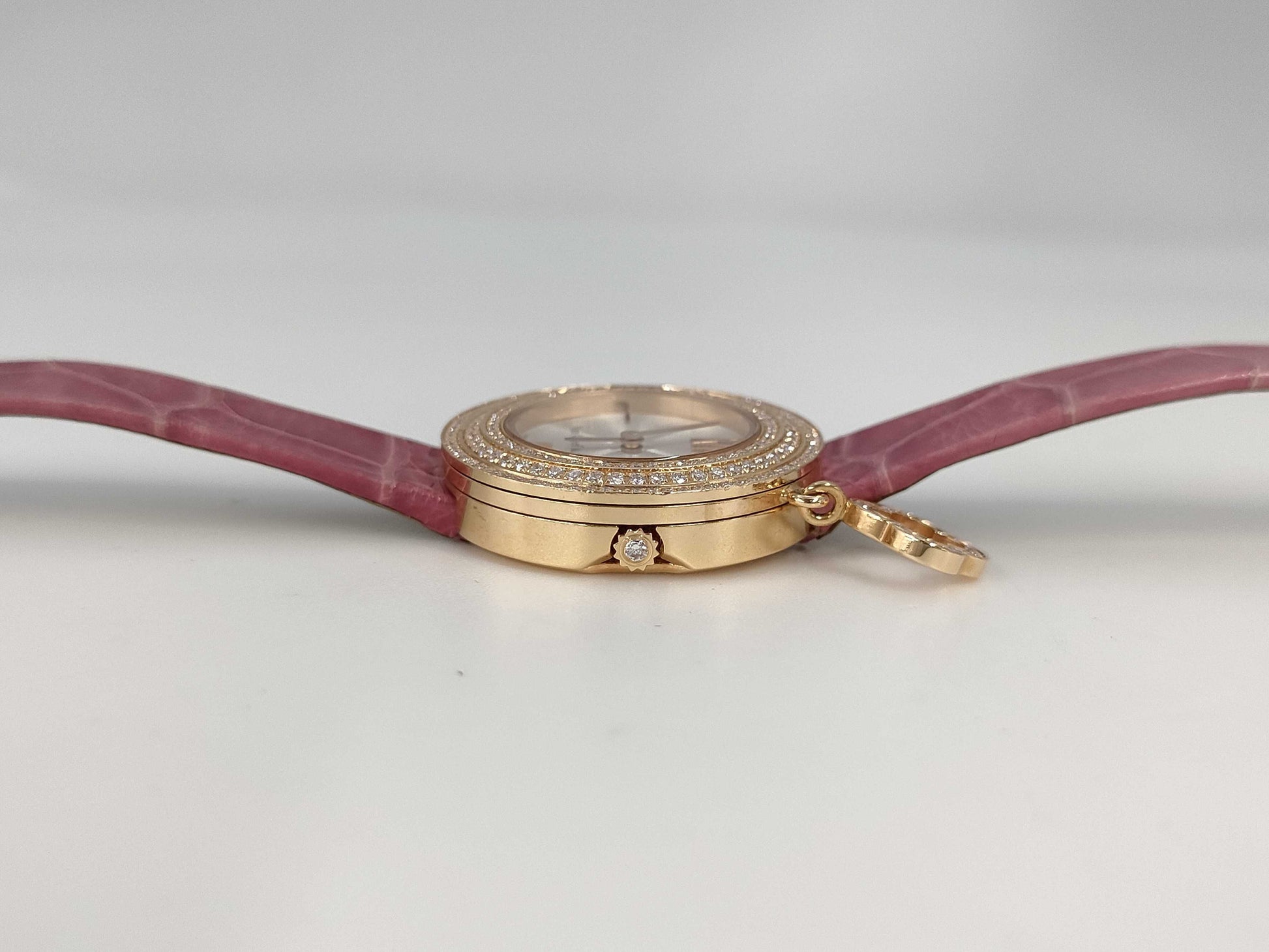 Van Cleef & Arpels Charm Watch HH44377 2575164 Quartz K18 Women's Watch