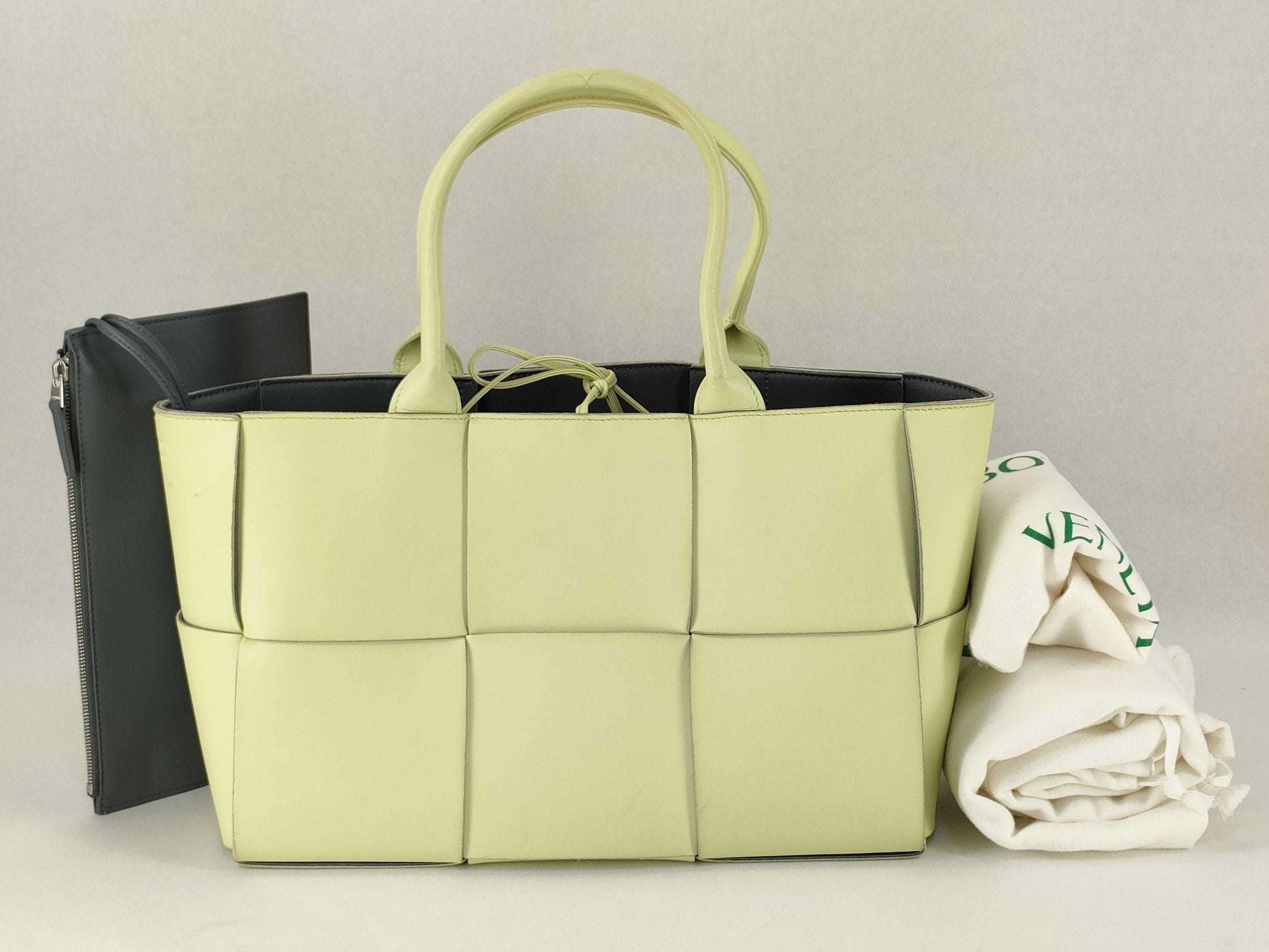BOTTEGA VENETA BOTTEGA VENETA Small The Alco Tote Bag, Light Green