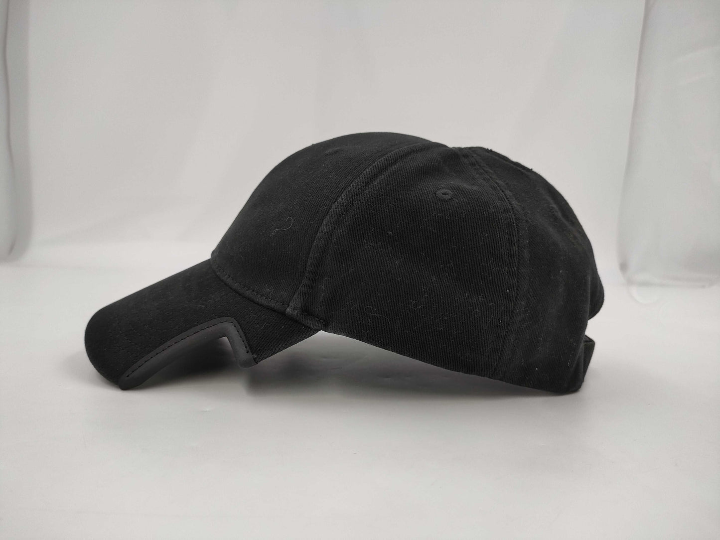 BALENCIAGA Caps and other accessories