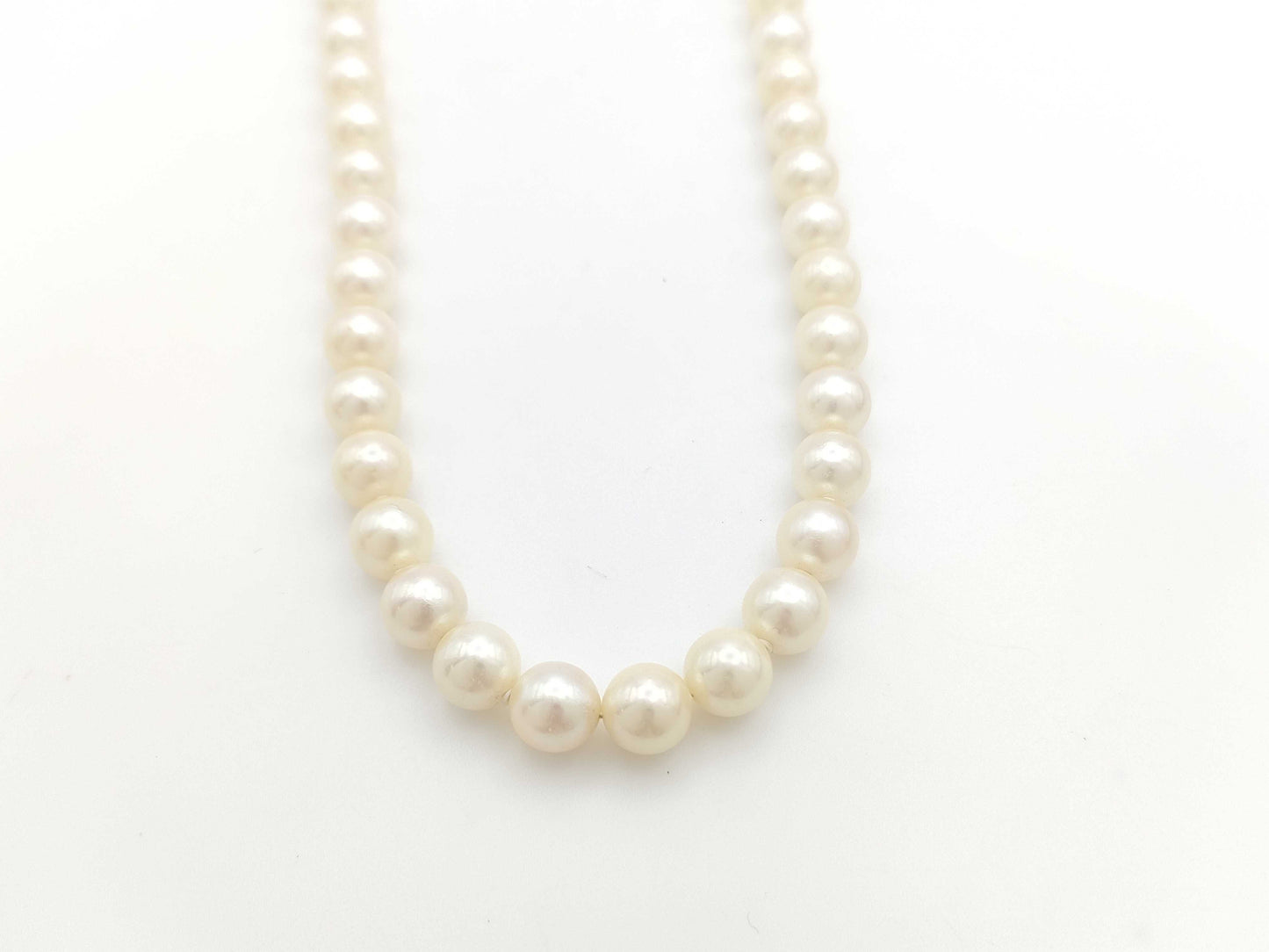 Pearl diameter approximately 8.4mm-8.9mm, Sterling Silver, 46.0g, Necklace 