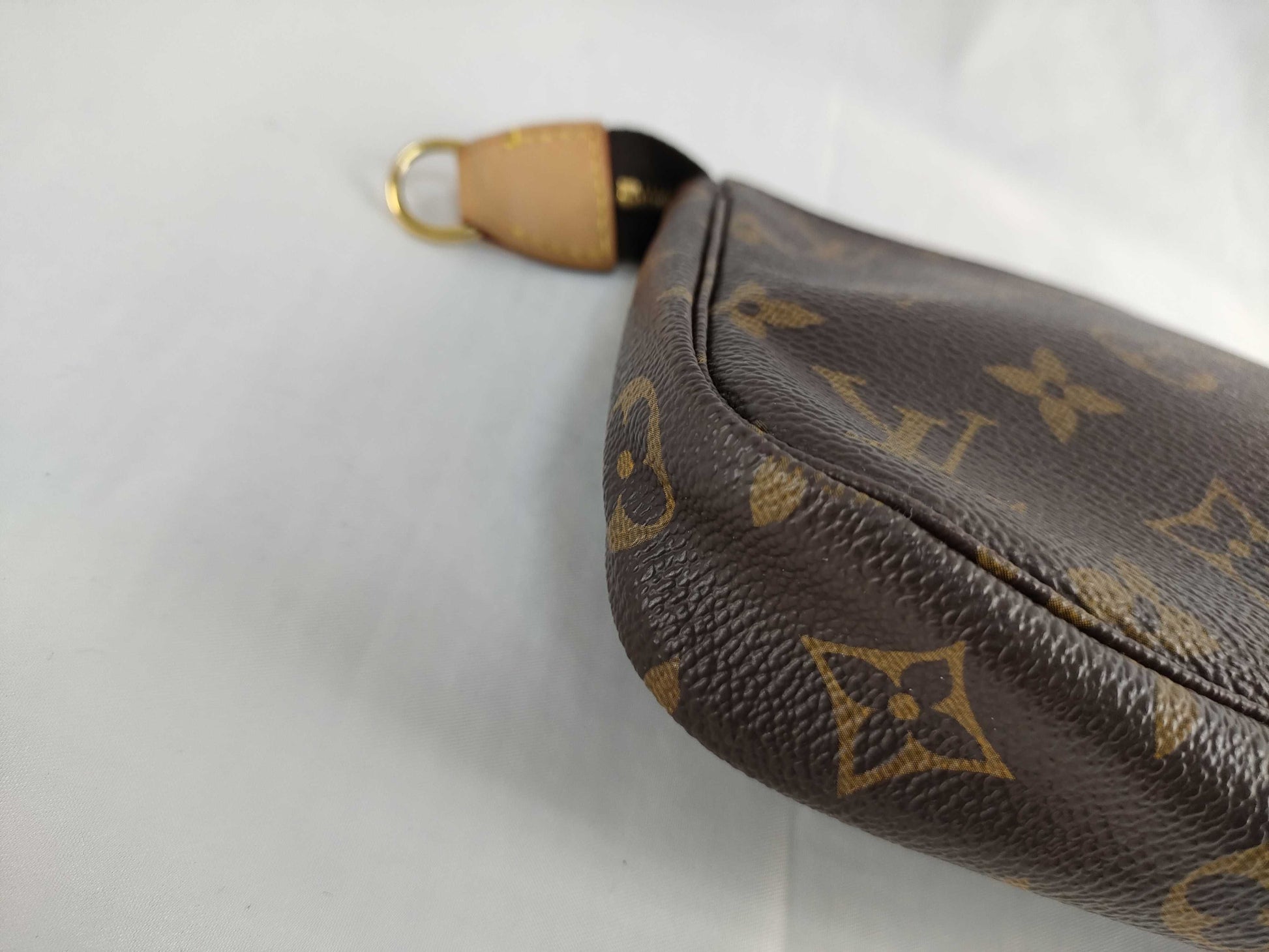 LOUIS VUITTON Monogram Accessory Pouch