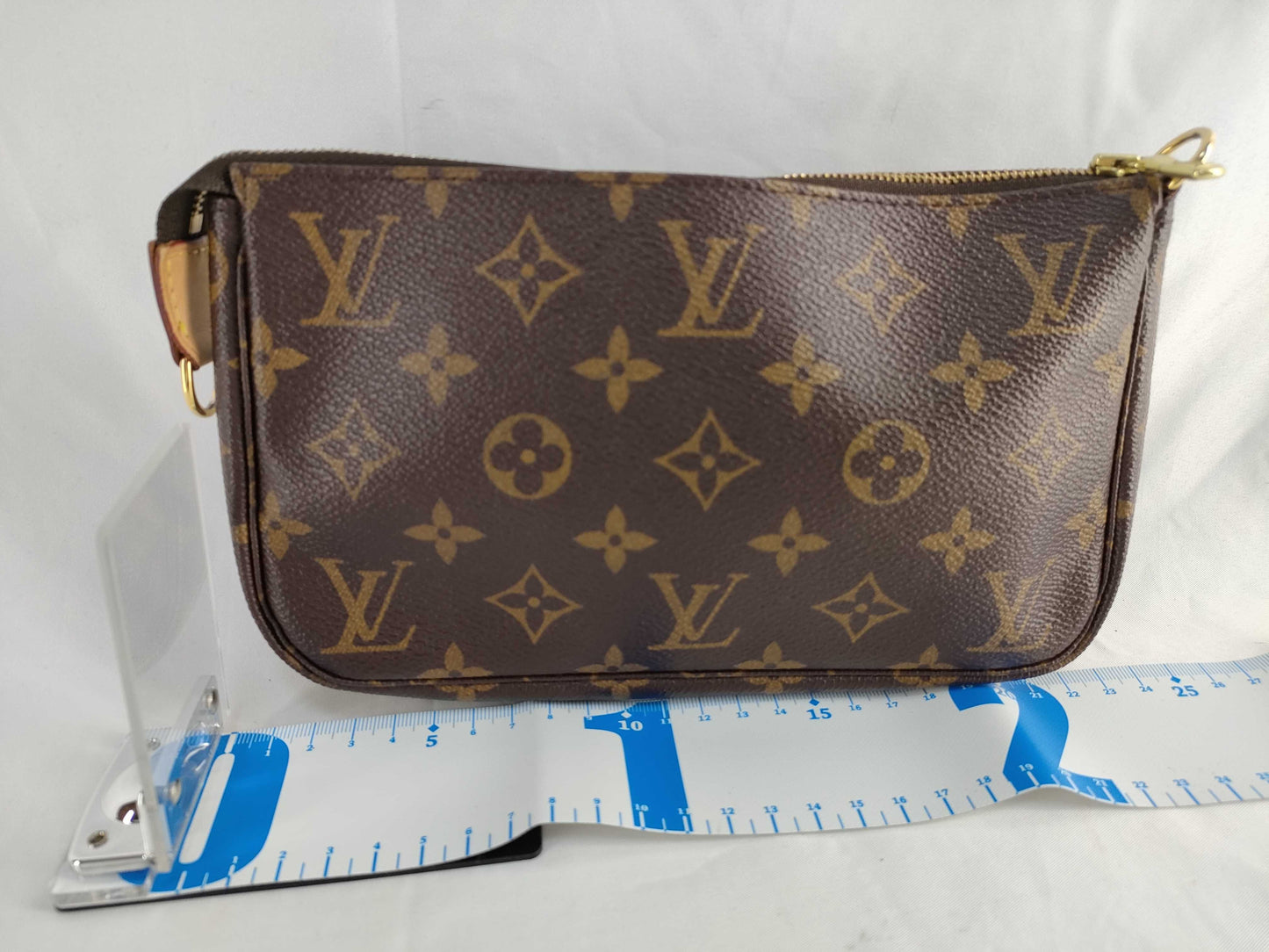 LOUIS VUITTON Monogram Accessory Pouch