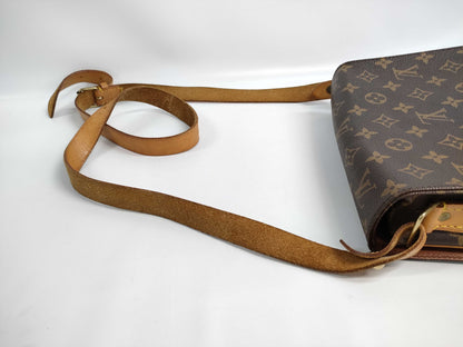 LOUIS VUITTON LV shoulder bag