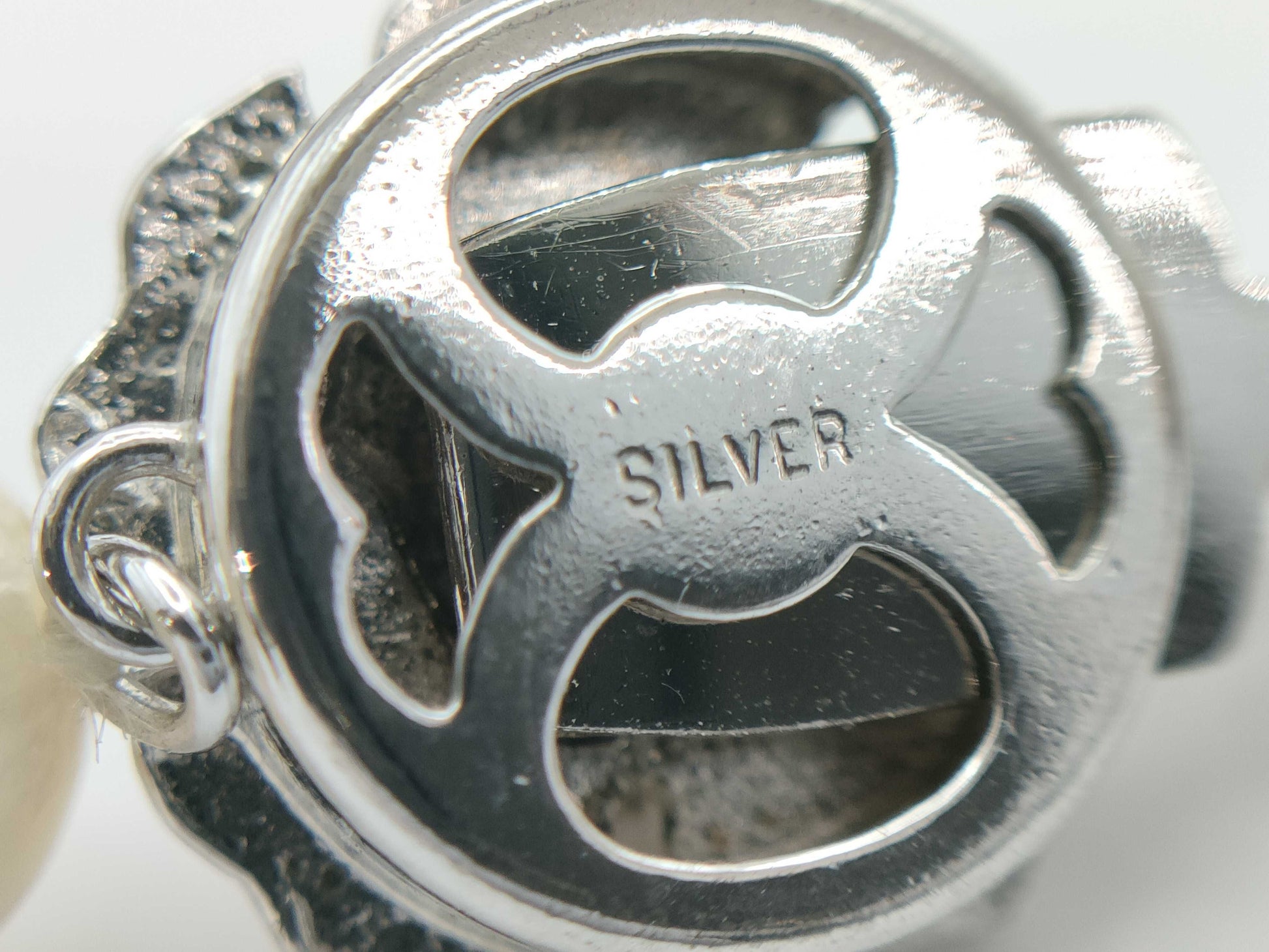 Pearl diameter approximately 8.5-8.8mm, Sterling Silver, 47.9g, Necklace 