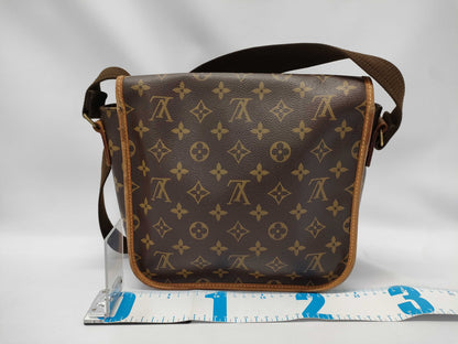 LOUIS VUITTON LV shoulder bag