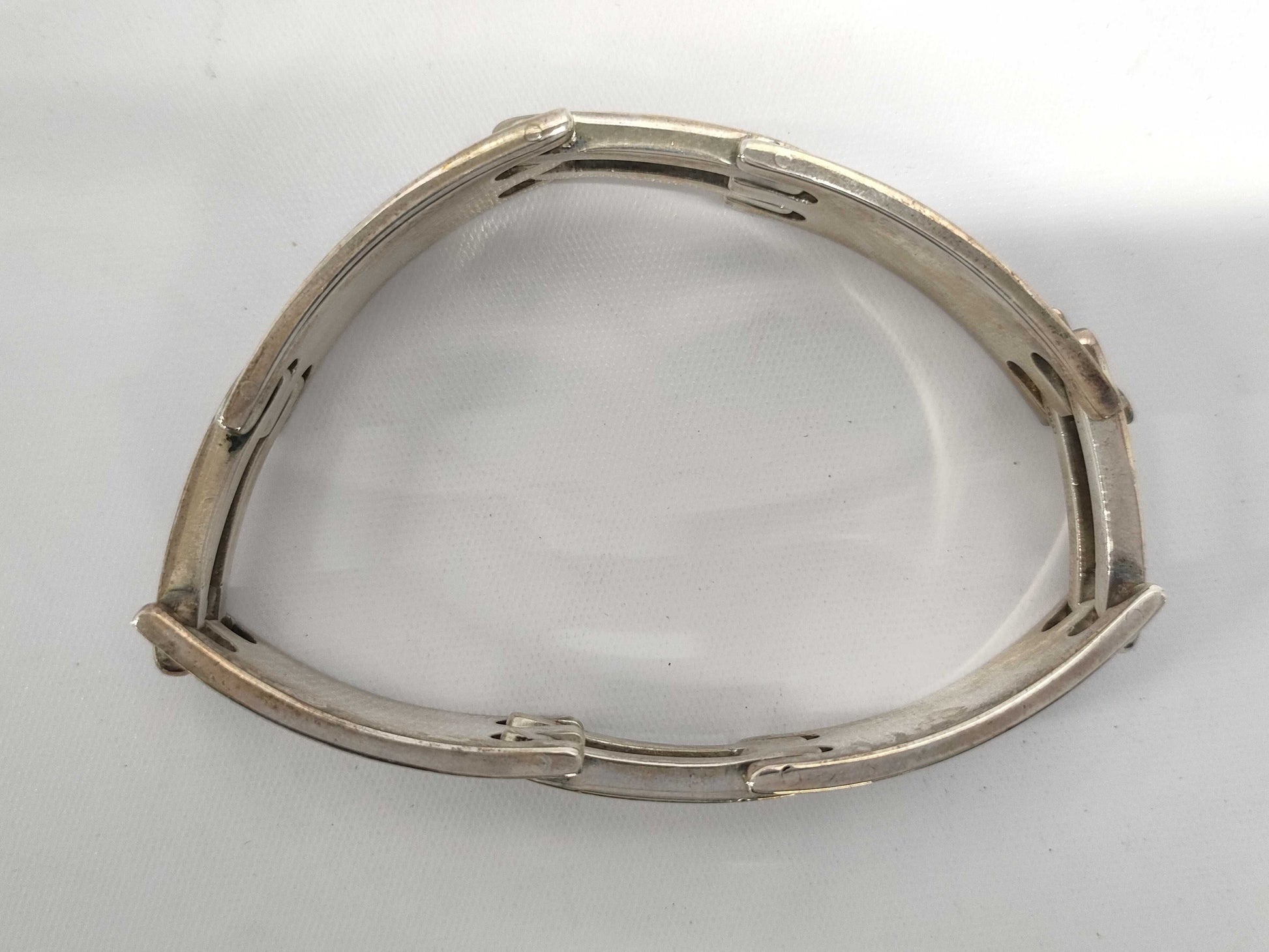 GUCCI Logo Plate Link Bracelet/Bangle