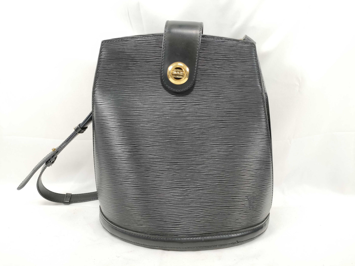 LOUIS VUITTON Epi Louis Vuitton Shoulder Bag Cluny M52252 Epi Noir VI0925 Shoulder Bag