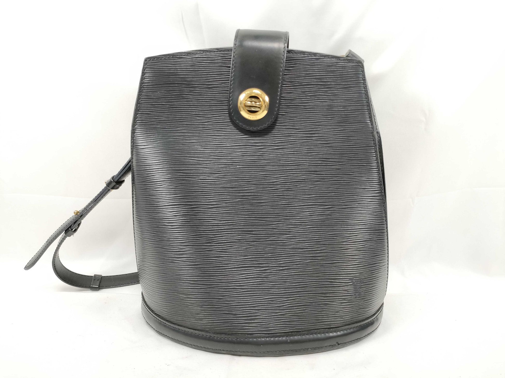 LOUIS VUITTON Epi Louis Vuitton Shoulder Bag Cluny M52252 Epi Noir VI0925 Shoulder Bag