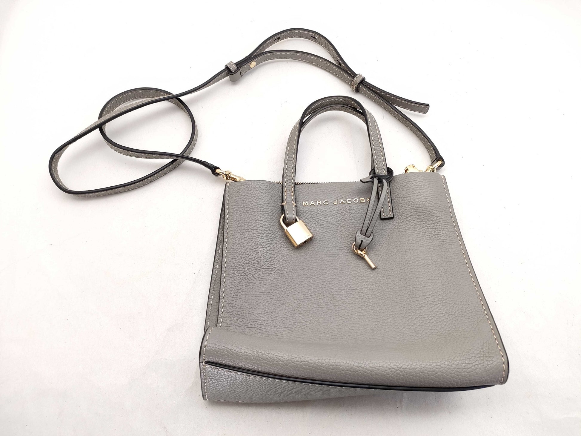 MARC BY MARC JACOBS Marc by Marc Jacobs / 5 bags / As is Handbag