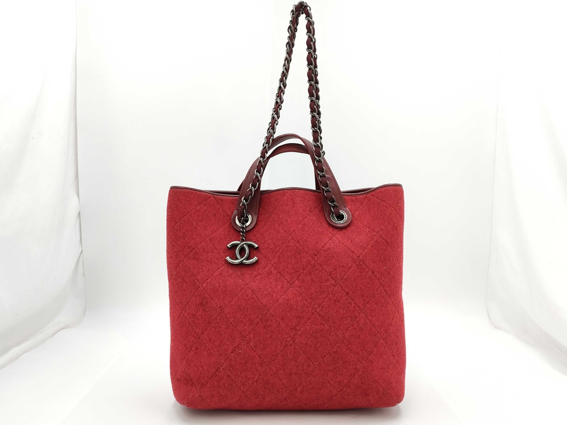 CHANEL 2-Way Chain Tote Felt/Red/Silver Tote Bag