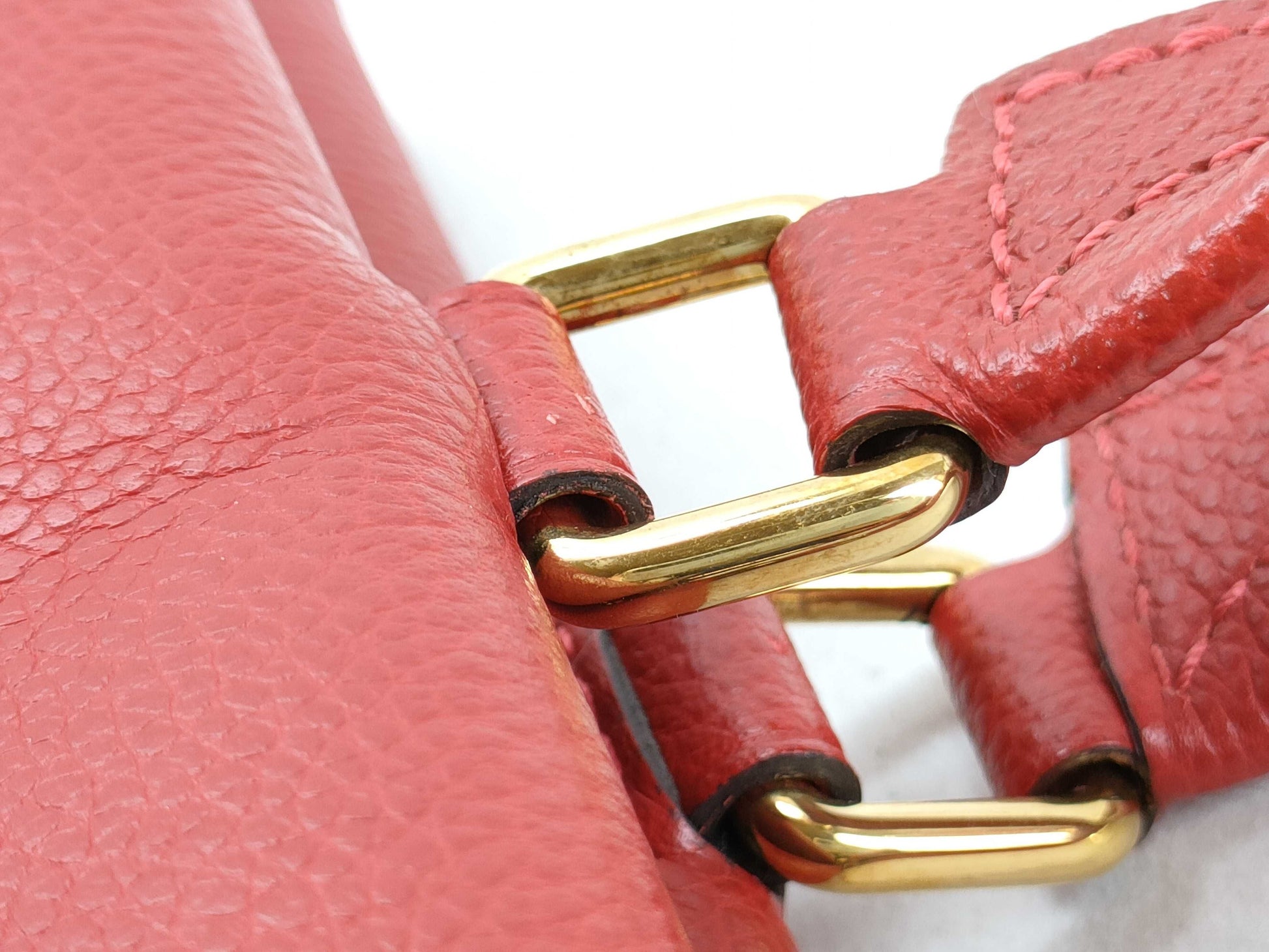 LOUIS VUITTON Monogram LOUIS VUITTON Venus Monogram/Cerise Handbag