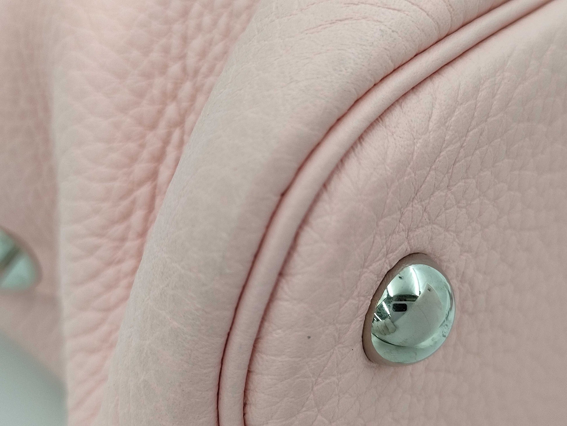 HERMES Bolide 31 Taurillon/Rose Sakura/U Stamp/Silver Shoulder Bag