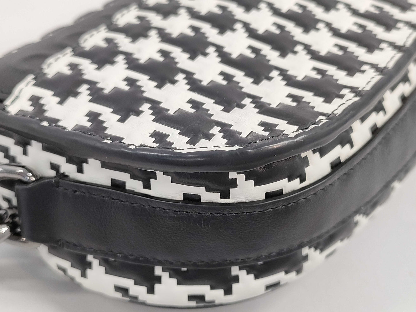 Dior Christian Dior 19XMA-0262 BOBBY Shoulder Bag