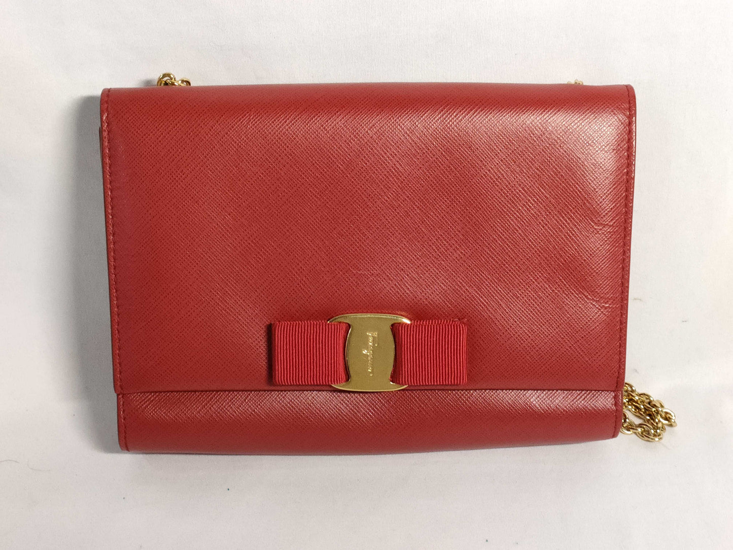 Salvatore Ferragamo Vara Chain Shoulder Bag, Red