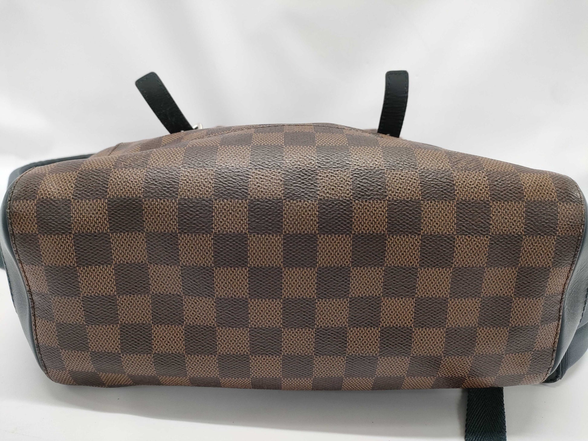 LOUIS VUITTON Damier Runner Backpack