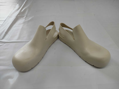 BOTTEGA VENETA Paddle Sandals Size 38 Sandals