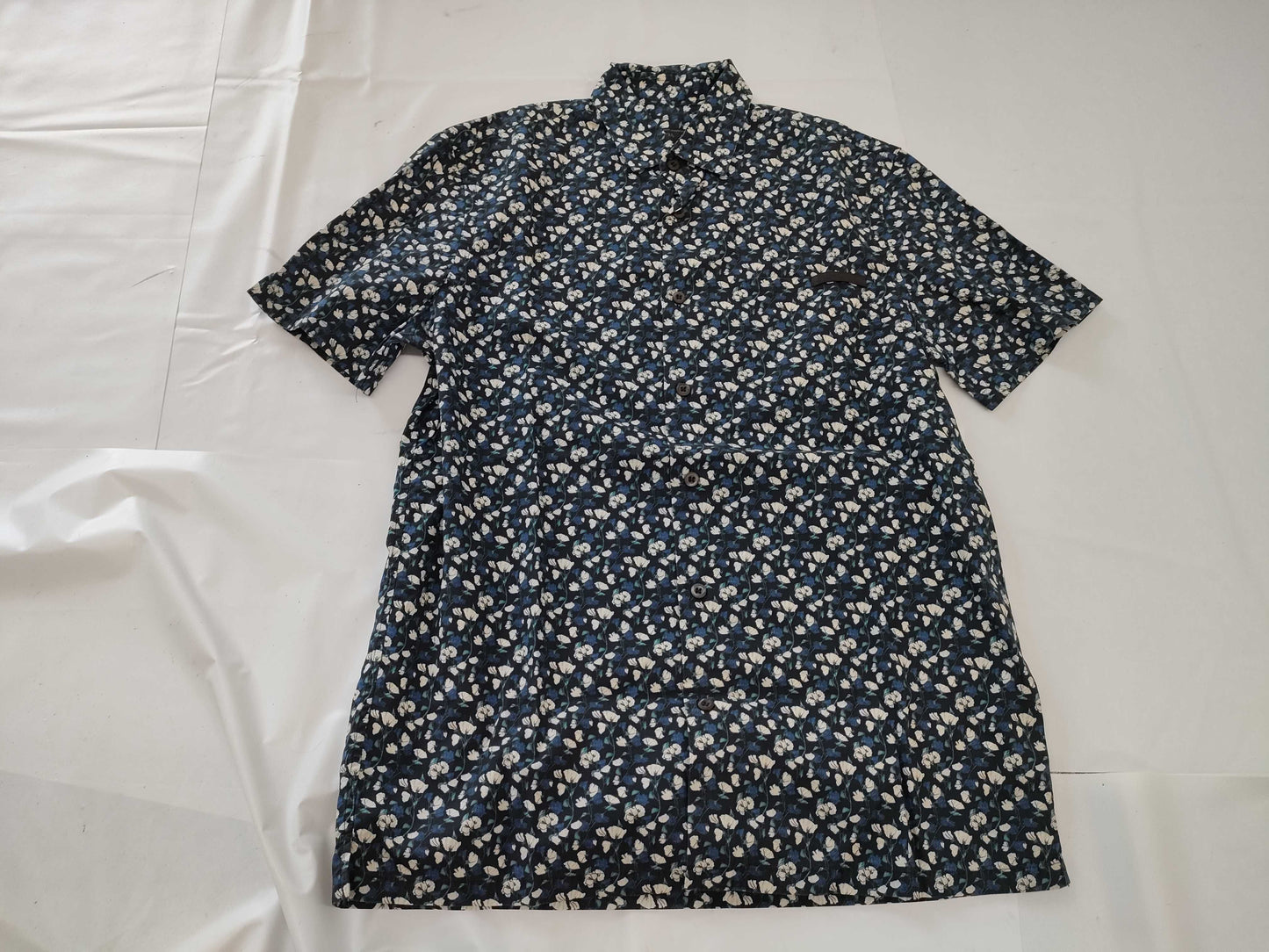 PRADA Prada Short Sleeve Patterned Shirt Size 37 Shirt