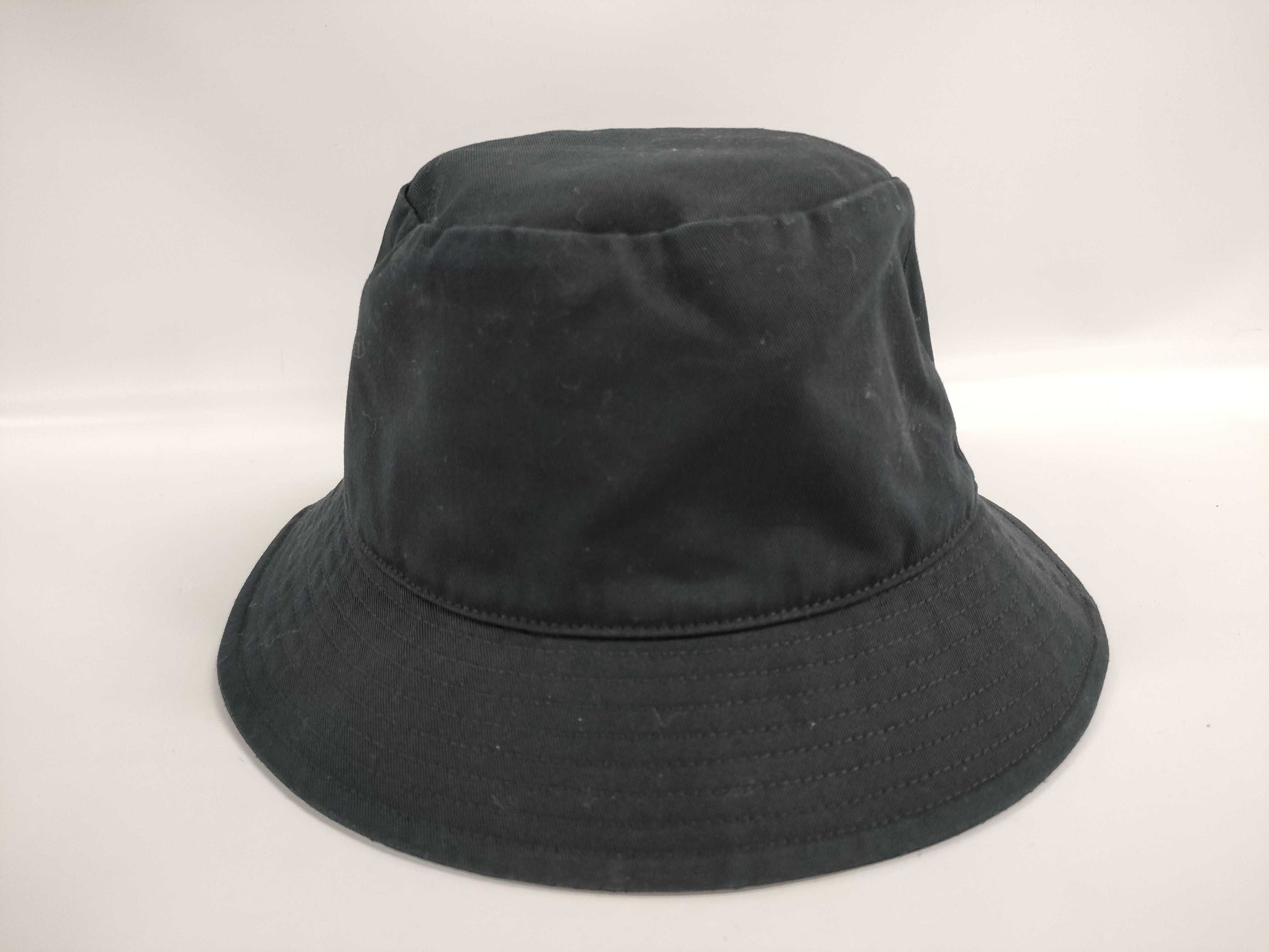CELINE Quilted Bucket Hat, Size M Other Accessories