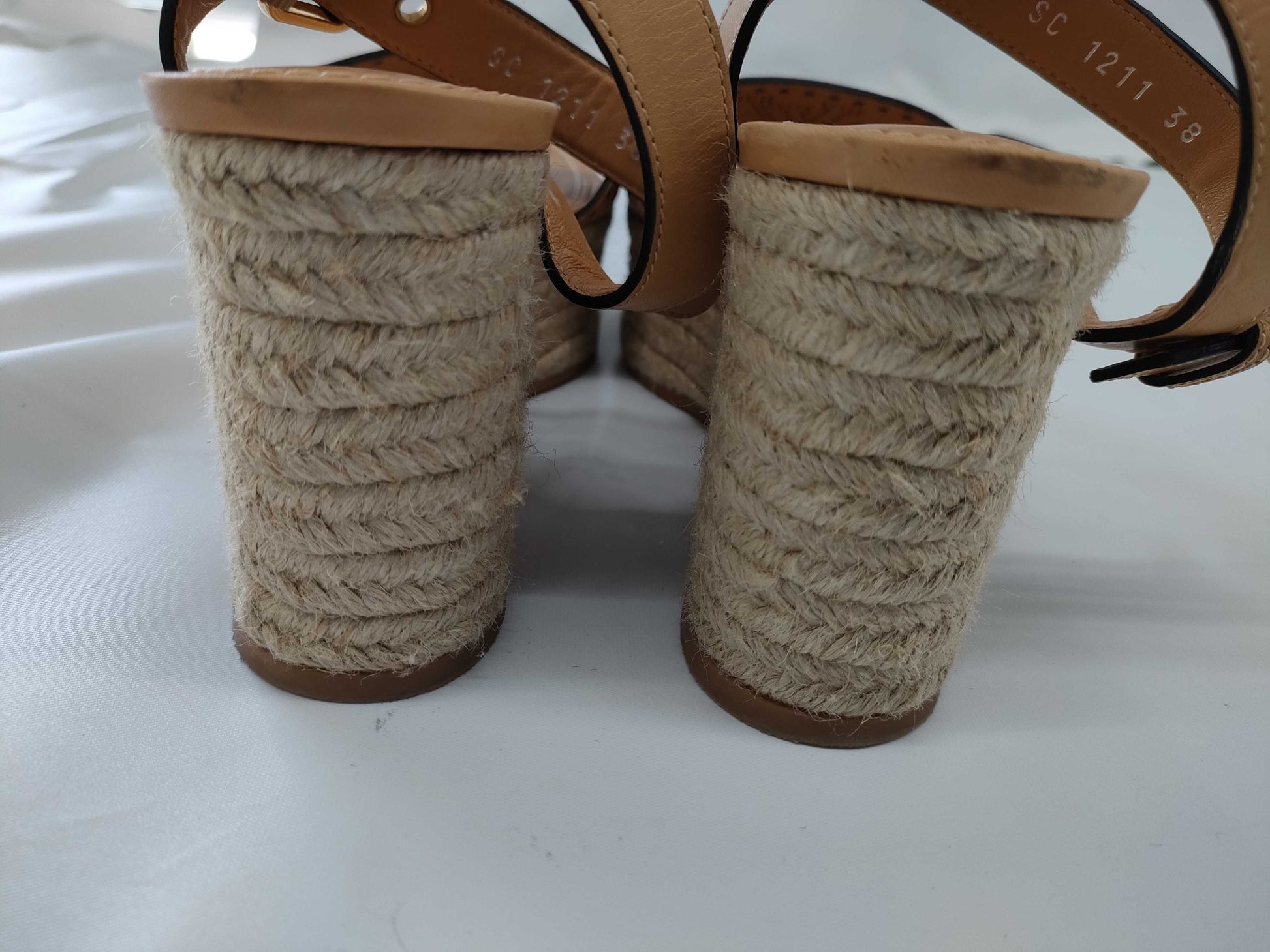 LOUIS VUITTON Horizon Line 2021 Leather Sandals, Women's, Beige, SC1211, Monogram Mahina, Size 38