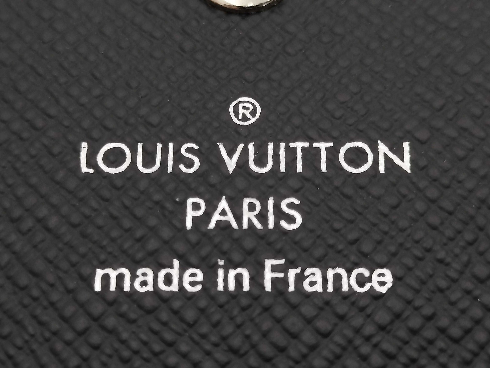 LOUIS VUITTON Envelope Carte de Visite Monogram Eclipse Business Card Case, Black Leather, M12874