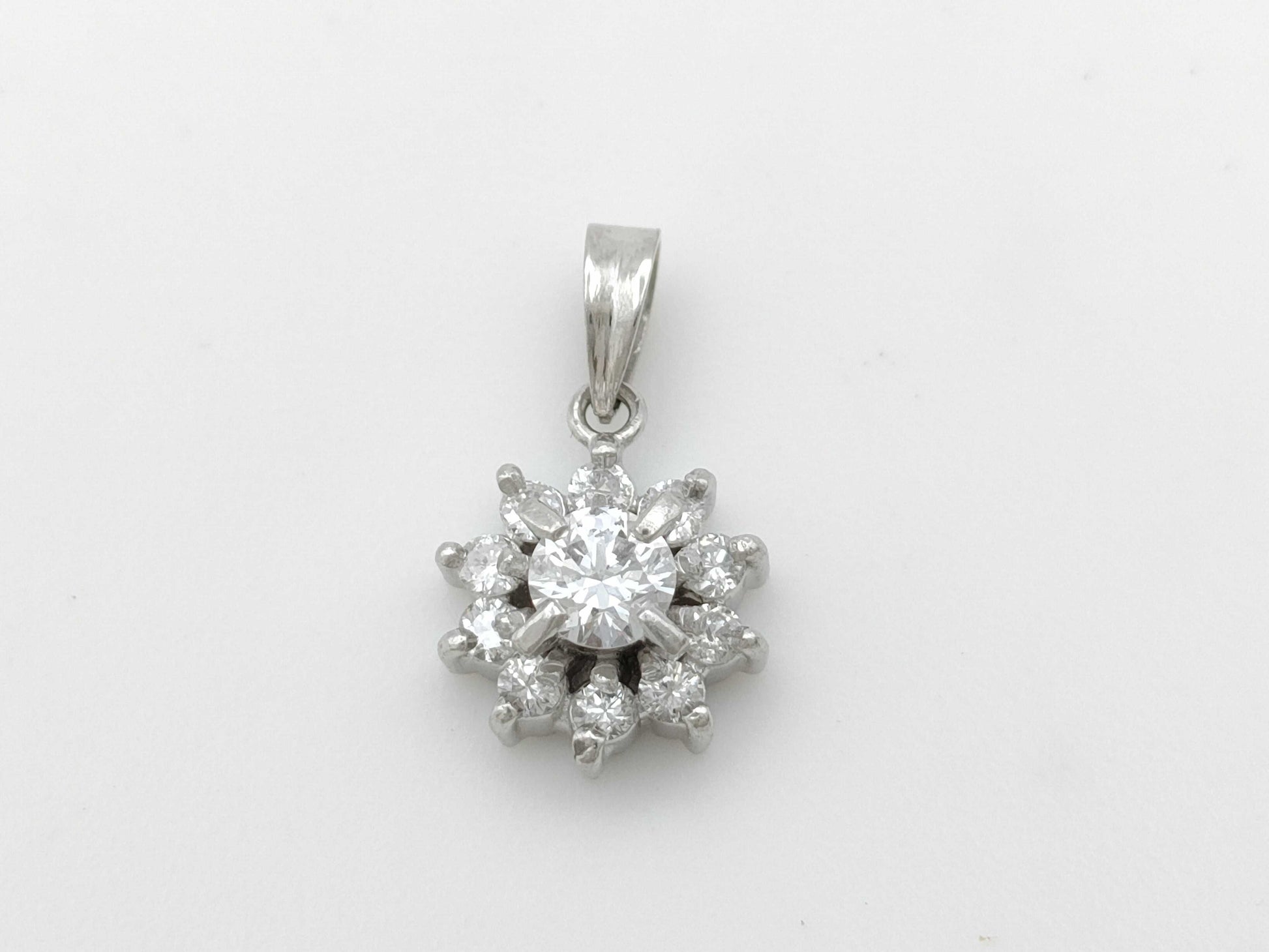 Diamond PT900 1.4g Pendant Top 