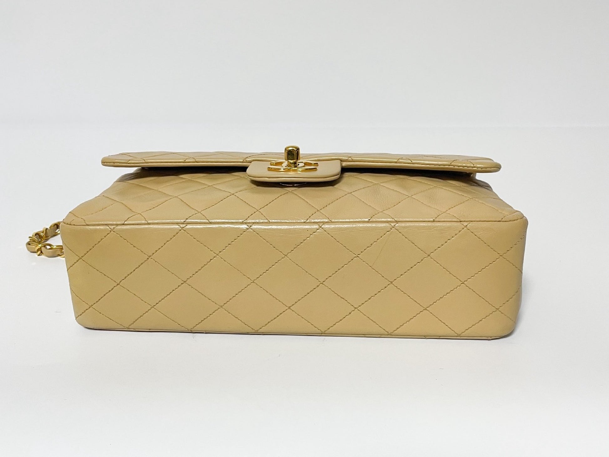 CHANEL Double Flap Matelasse Beige Lambskin Shoulder Bag with Seal