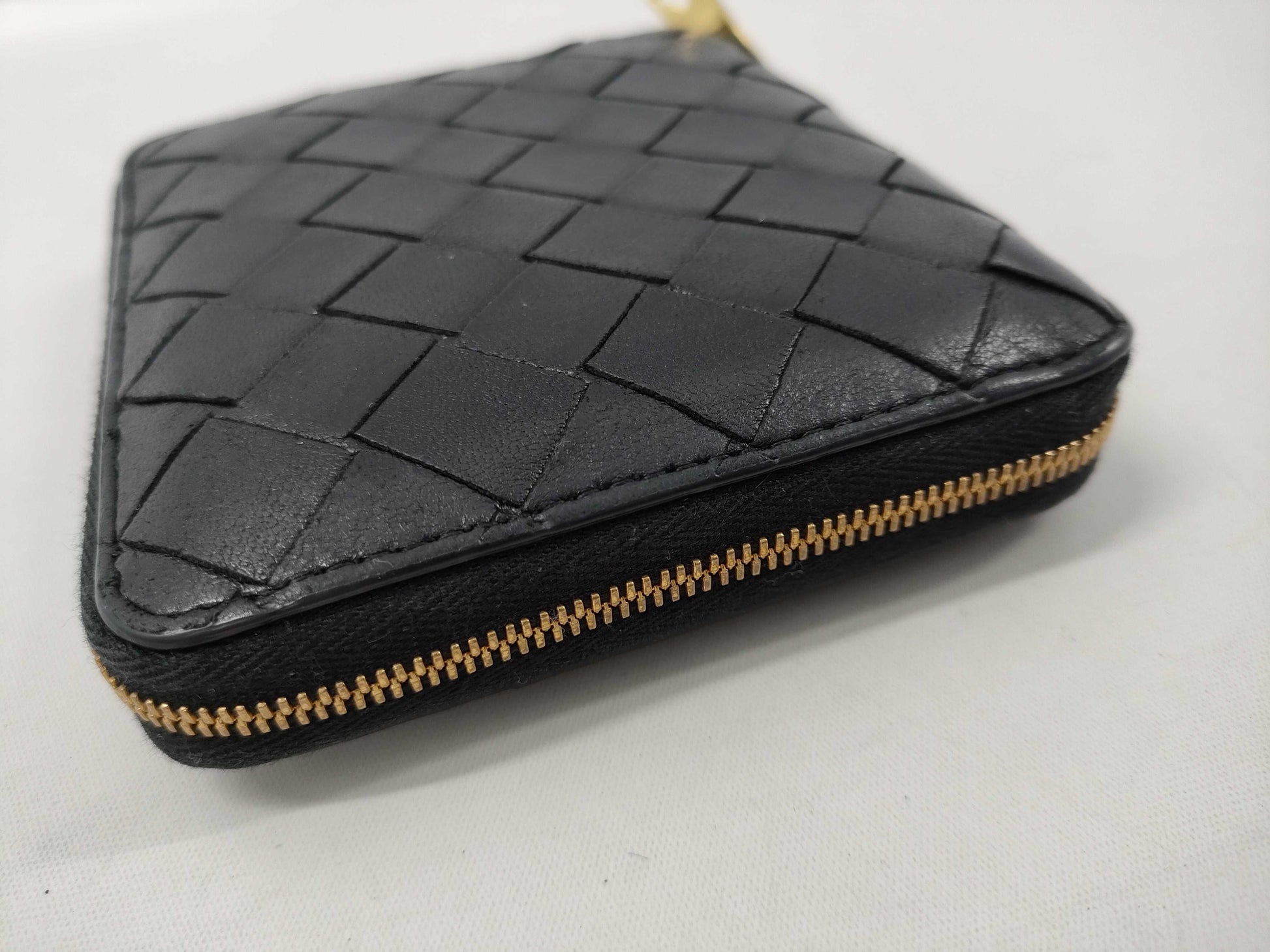 BOTTEGA VENETA Intrecciato Round Zip Bi-fold Wallet in Black Leather