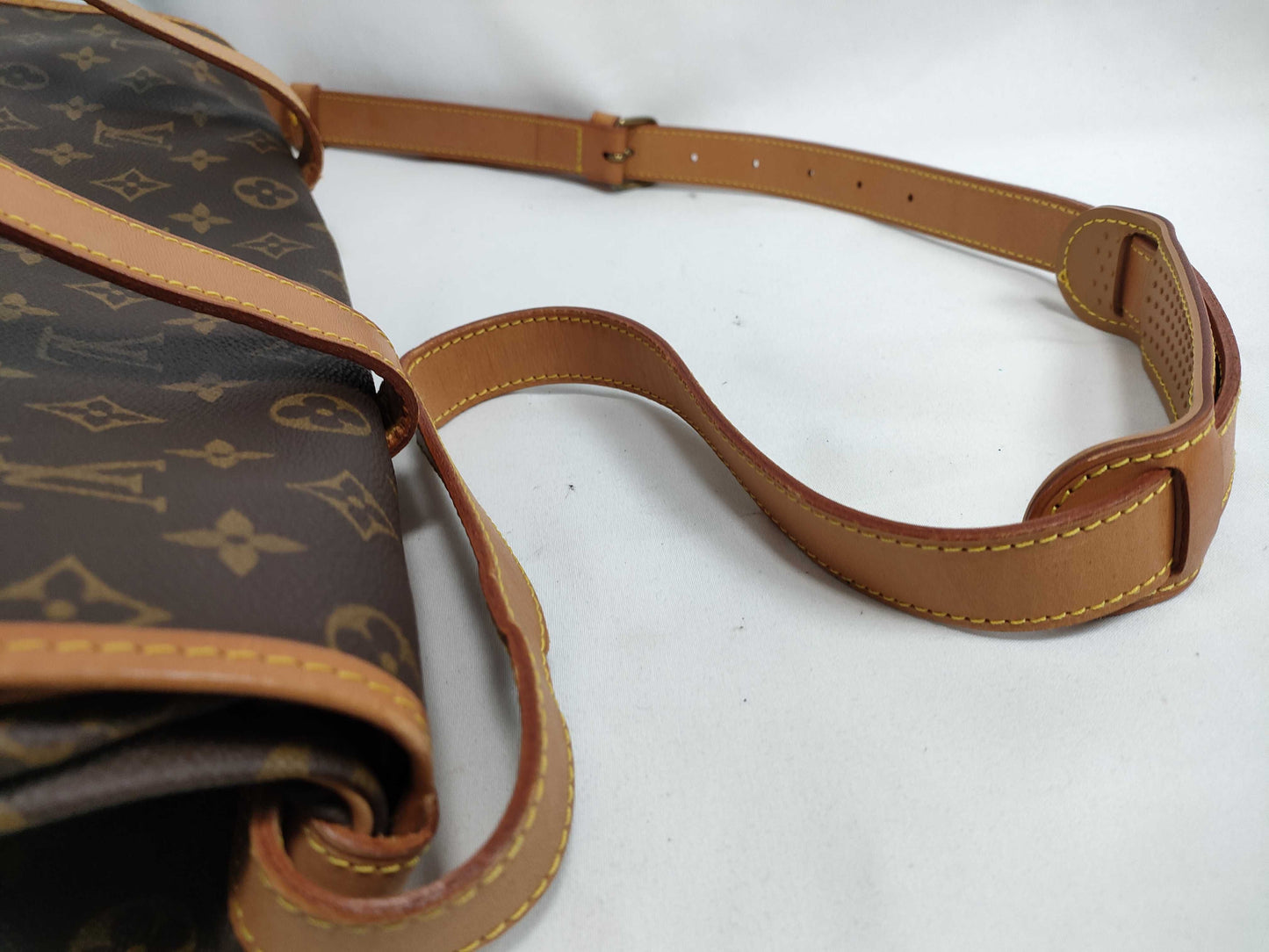 LOUIS VUITTON Monogram LV Monogram Saumur 43 M42252 AR8912 Shoulder Bag