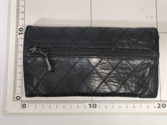 CHANEL Bicolore Lambskin Bi-fold Long Wallet in Black