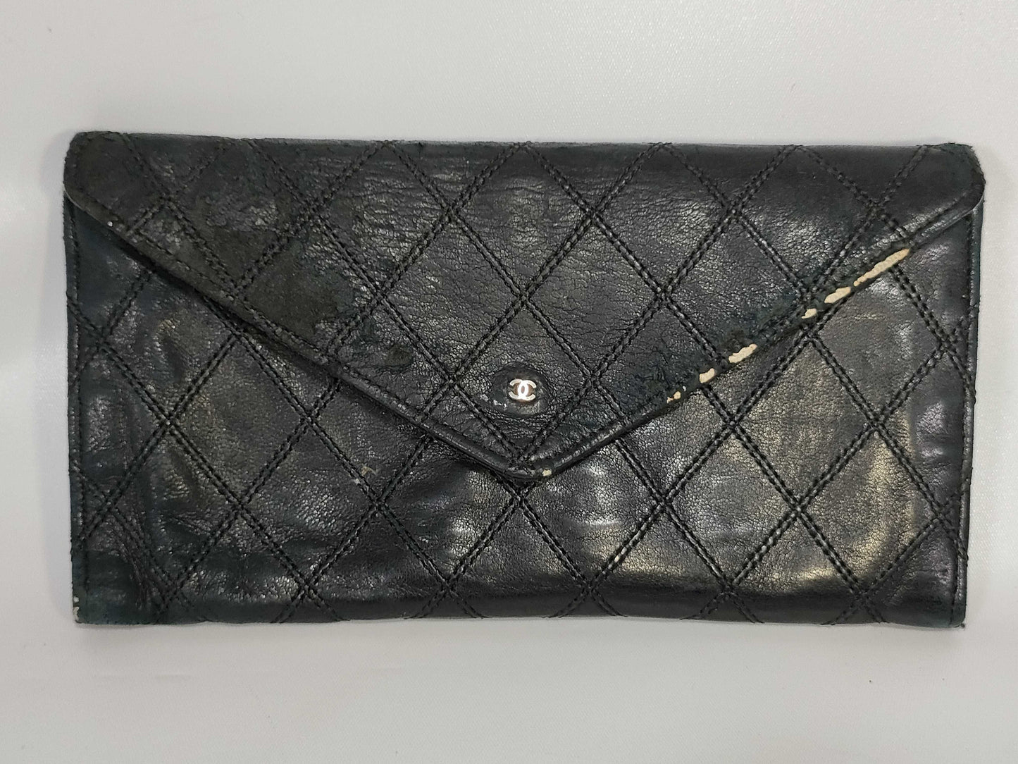 CHANEL Bicolore Lambskin Bi-fold Long Wallet in Black