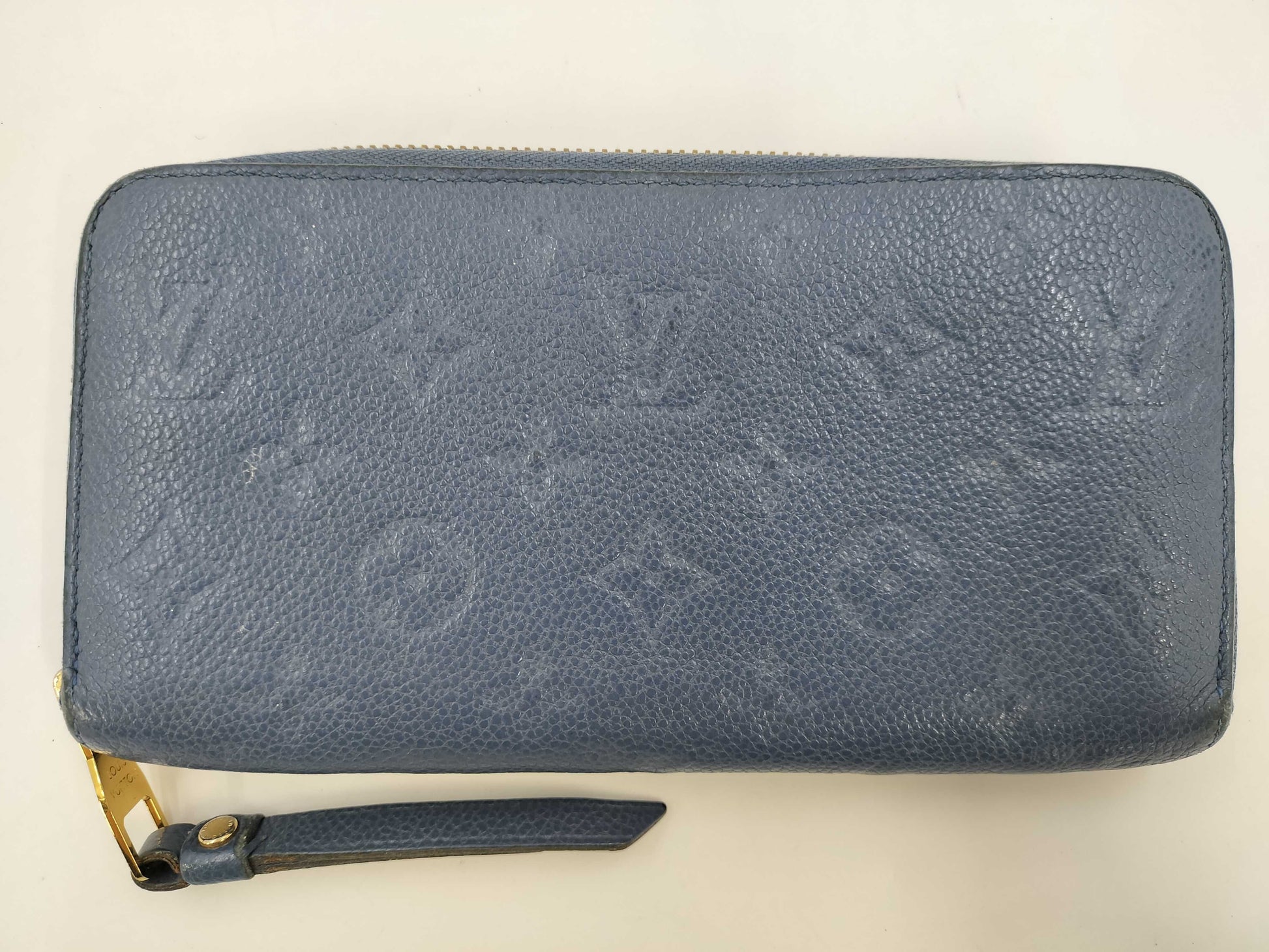 LOUIS VUITTON Monogram Empreinte Zippy Wallet