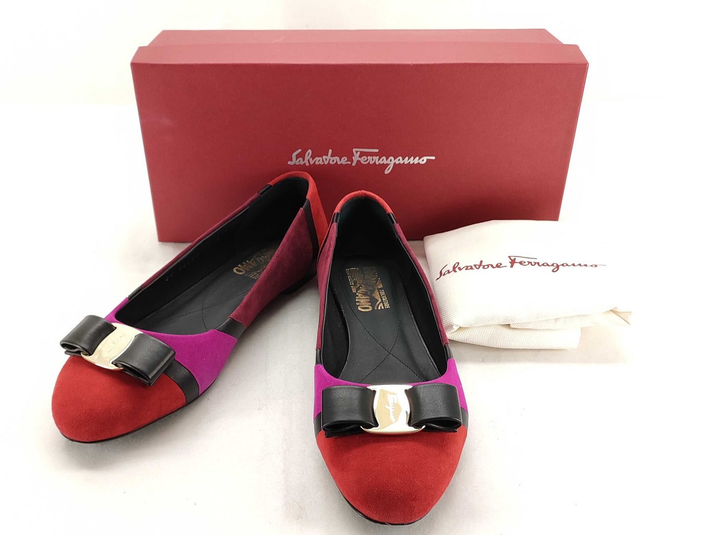 Salvatore Ferragamo Vara Pumps
