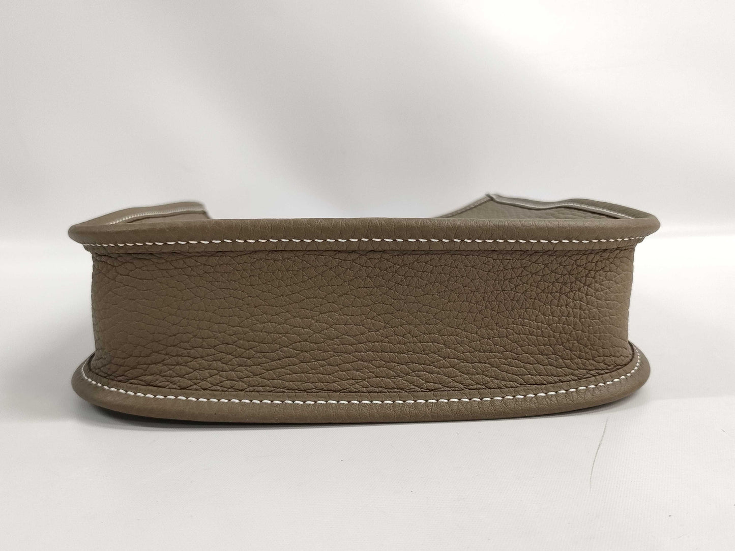 HERMES Evelyne 16 TPM Etoupe Gold Hardware K Stamped Shoulder Bag