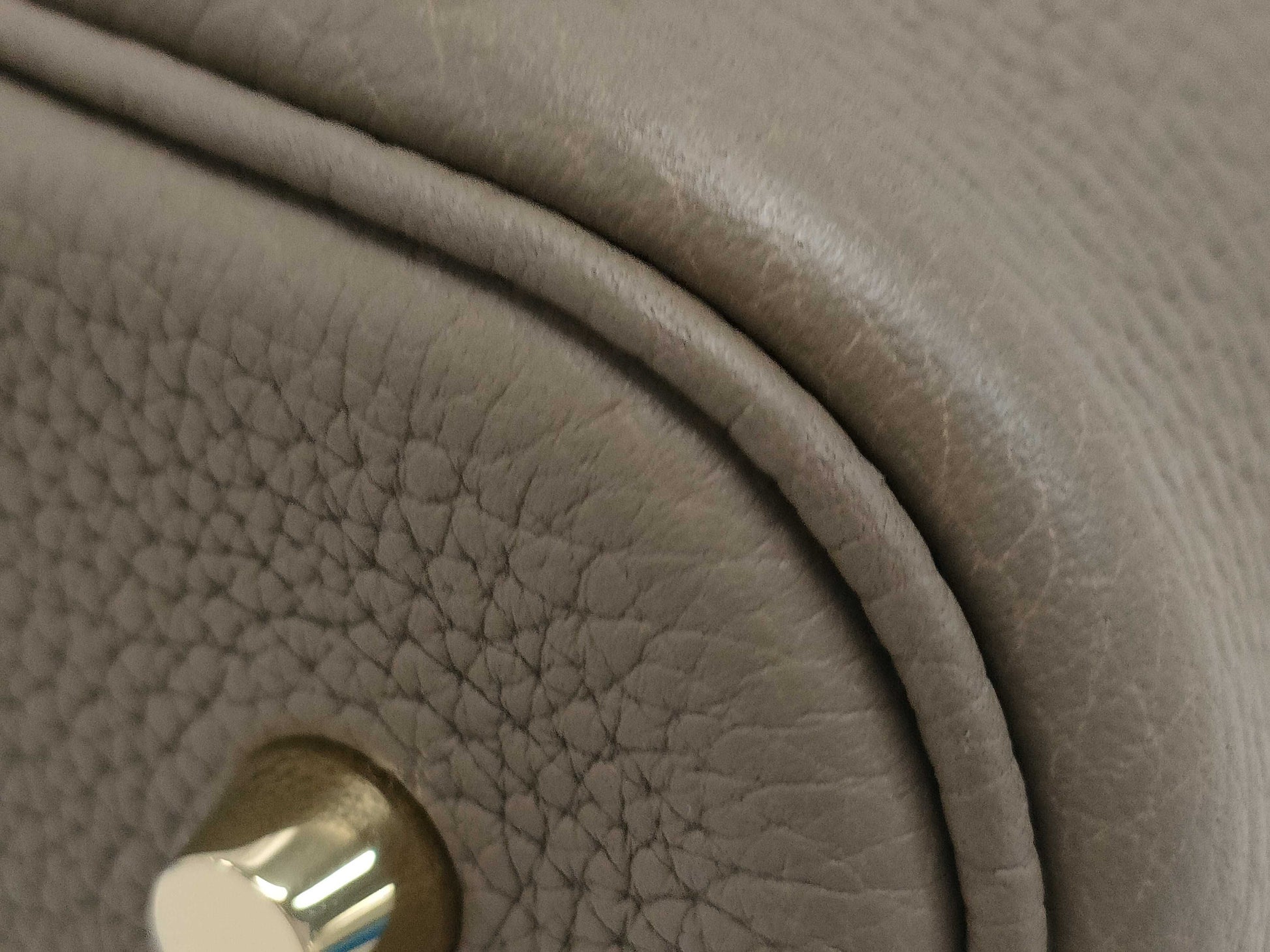 HERMES Picotin Lock MM Taurillon Etoupe Gold Hardware D Stamped Handbag