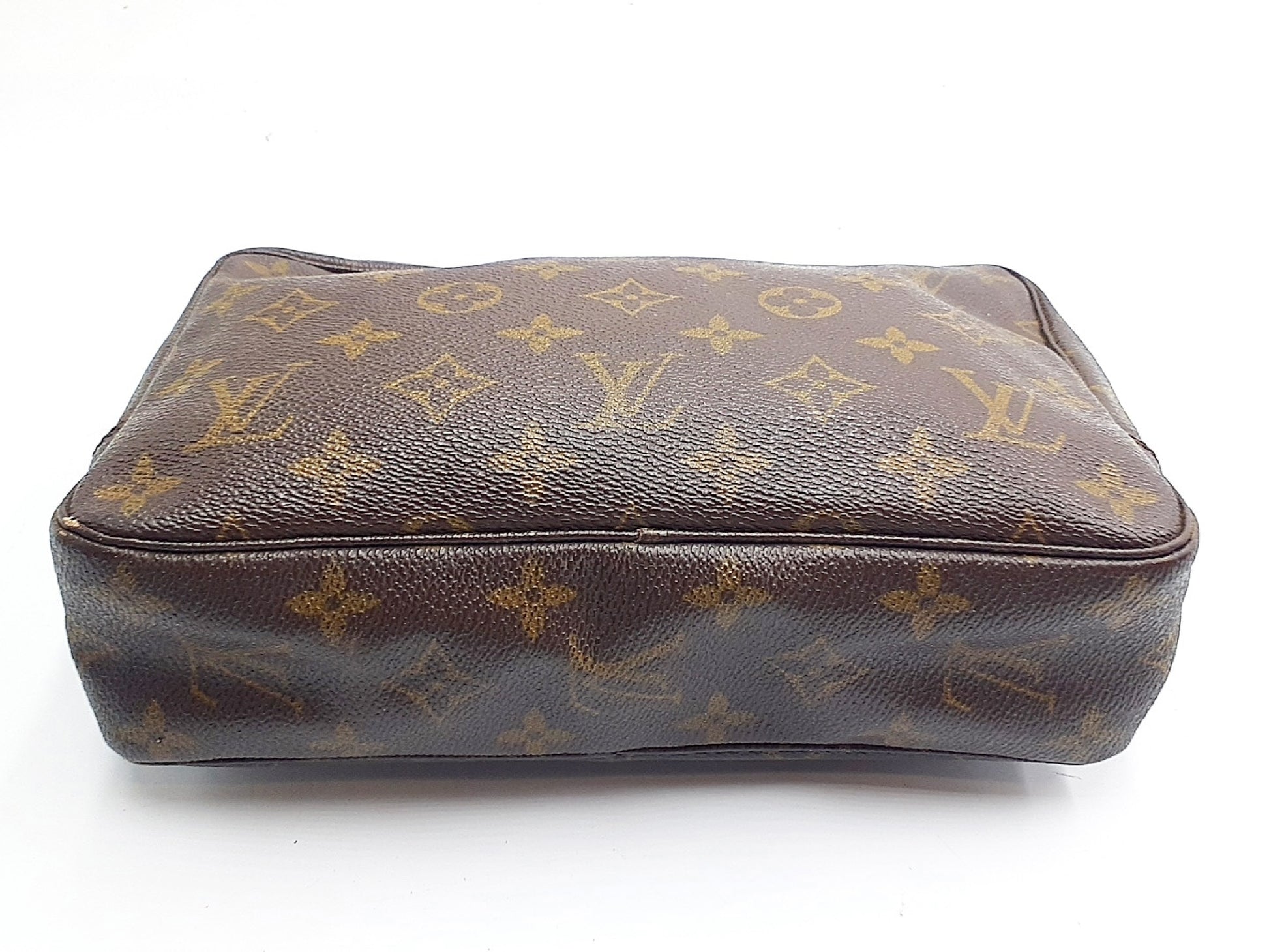 LOUIS VUITTON Monogram 3-Piece Set: Monogram True Toilet 28, True Toilet 23, and Second Bag