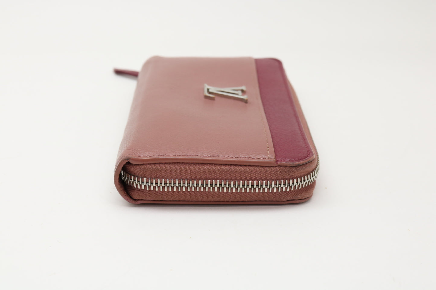 LOUIS VUITTON LockMe Zippy Wallet