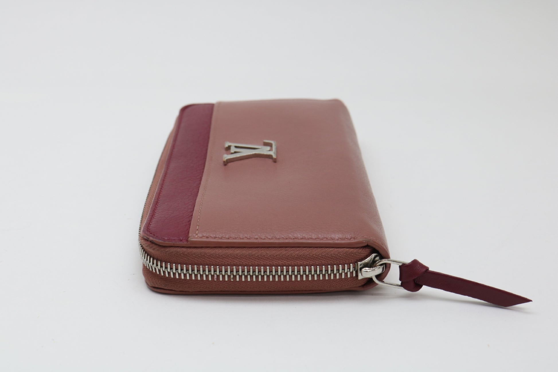 LOUIS VUITTON LockMe Zippy Wallet