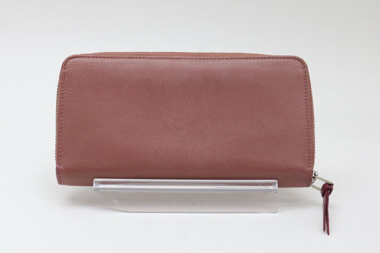 LOUIS VUITTON LockMe Zippy Wallet